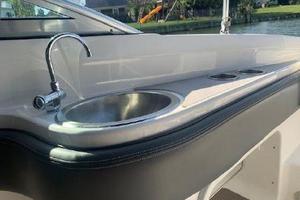 Photo 3643837 for 2011 Sea Ray 240 Sundeck  