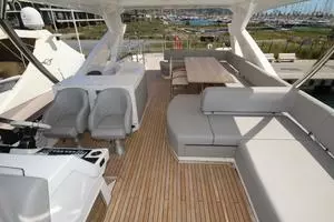  2020 Sunseeker 76 Yacht Yacht For Sale in Miami FL