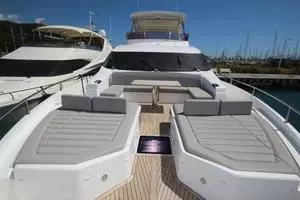  2020 Sunseeker 76 Yacht Yacht For Sale in Miami FL