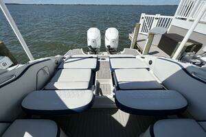 2022 Crownline E305 XS thumbnail 27