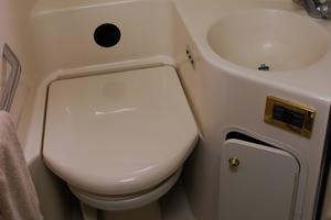 Positive Space 41ft Sea Ray Yacht For Sale