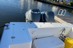 Photo 3655506 for 2002 Angler 252  