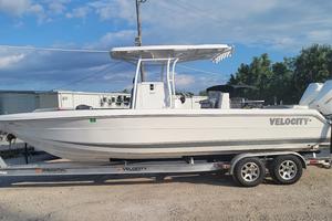 Photo 3665404 for 2021 Velocity 262 CC VELOCITY 