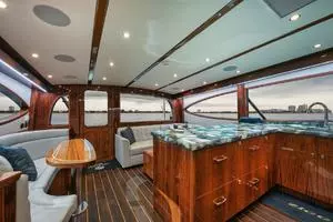 2020 Hatteras Convertible GT59 thumbnail 5