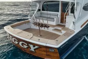 2020 Hatteras Convertible GT59 thumbnail 38