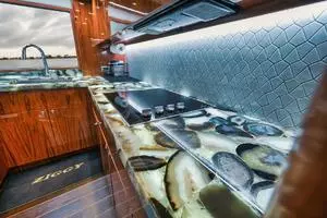 2020 Hatteras Convertible GT59 thumbnail 6