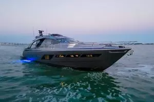 2021 Pershing 8X thumbnail 2