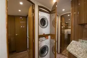 2008 Viking 52 Sport Coupe thumbnail 10