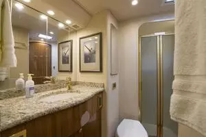 2008 Viking 52 Sport Coupe thumbnail 11
