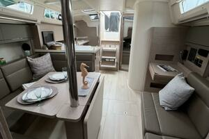 2023 Hanse 388 thumbnail 5