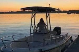 No Name 18ft Boston Whaler Yacht For Sale