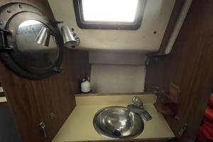 DISTANT RUNNER 30ft Seafarer Yacht For Sale