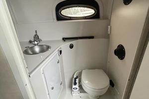 INVICTUS II 25ft Four Winns Yacht For Sale