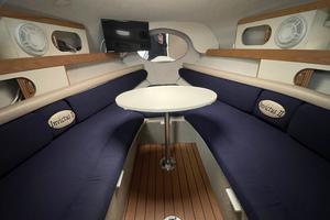 INVICTUS II 25ft Four Winns Yacht For Sale