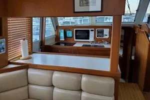 Good Chemistry 43ft Mainship Yacht For Sale