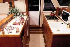 Good Chemistry 43ft Mainship Yacht For Sale