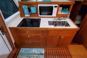 Good Chemistry 43ft Mainship Yacht For Sale