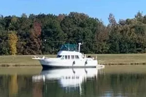 Good Chemistry 43ft Mainship Yacht For Sale