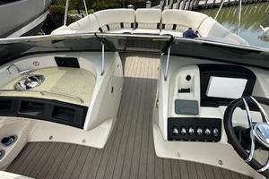 Photo 3682532 for 2019 Bennington 25 QX  