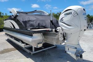 Photo 3682552 for 2019 Bennington 25 QX  