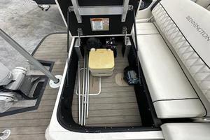 Photo 3682525 for 2019 Bennington 25 QX  