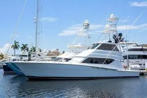  2001 Hatteras  Yacht For Sale in Boca Raton FL