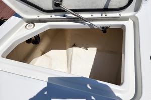 Photo 3683734 for 2017 Glacier Bay 2740 Dual Console Roads End 