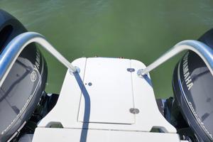 Photo 3683704 for 2017 Glacier Bay 2740 Dual Console Roads End 