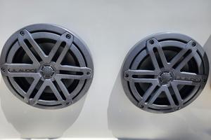 Photo 3683732 for 2017 Glacier Bay 2740 Dual Console Roads End 