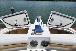 Photo 3683733 for 2017 Glacier Bay 2740 Dual Console Roads End 