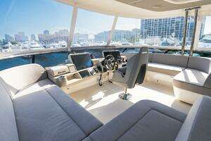 2024 Absolute Navetta 68 thumbnail 32