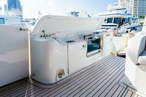 2024 Absolute Navetta 68 thumbnail 8