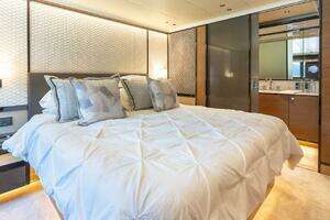 2024 Absolute Navetta 68 thumbnail 65
