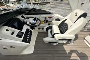 Photo 3692312 for 2019 Bennington 25 QX  IN CONTROL