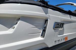 Photo 3692319 for 2019 Bennington 25 QX  SIDE COWLINGS