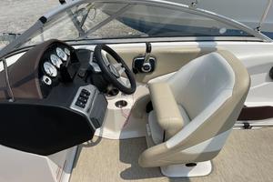 19ft Regal Yacht For Sale