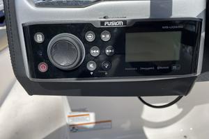 19ft Regal Yacht For Sale