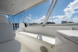 2005 Viking 74 Convertible thumbnail 45