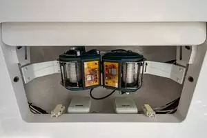2005 Viking 74 Convertible thumbnail 46