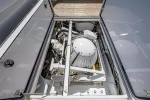 2005 Viking 74 Convertible thumbnail 52