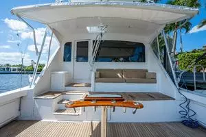 2005 Viking 74 Convertible thumbnail 49