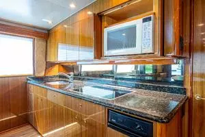 2005 Viking 74 Convertible thumbnail 8