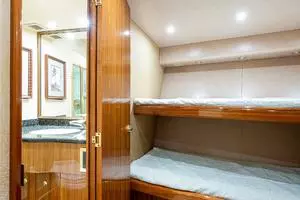 2005 Viking 74 Convertible thumbnail 25