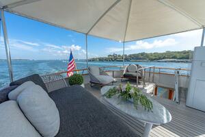 Upper Flybridge Lounging Area