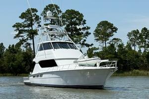 MoonTan 65ft Hatteras Yacht For Sale