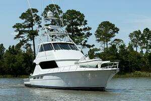 2002 Hatteras 65 Enclosed Bridge thumbnail 1