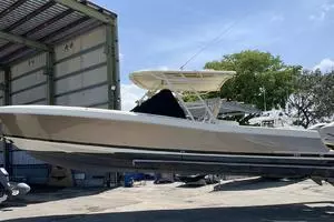  2017 Chris-Craft 34 Catalina Yacht For Sale in Fort Lauderdale FL