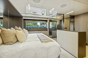 2021 Ferretti Yachts 850 thumbnail 66