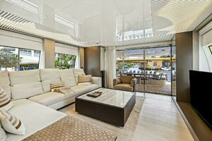 2021 Ferretti Yachts 850 thumbnail 33