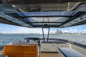 2021 Ferretti Yachts 850 thumbnail 16